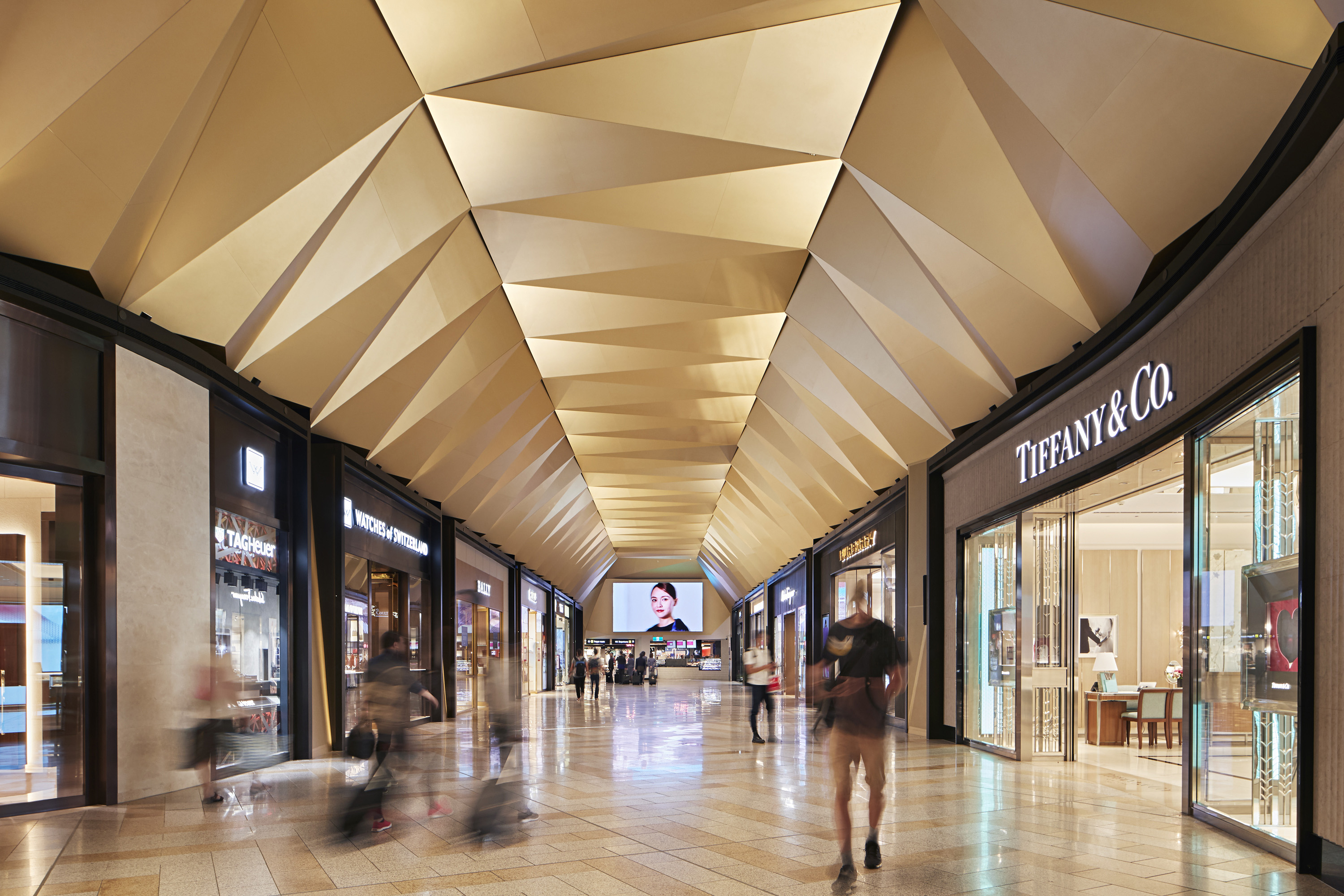 Electrolight — Melbourne Airport T2 Luxury Mall